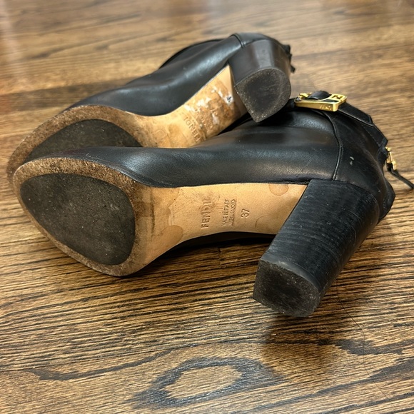 Fendi Black Leather Buckle Ankle Boots - Picture 8 of 9